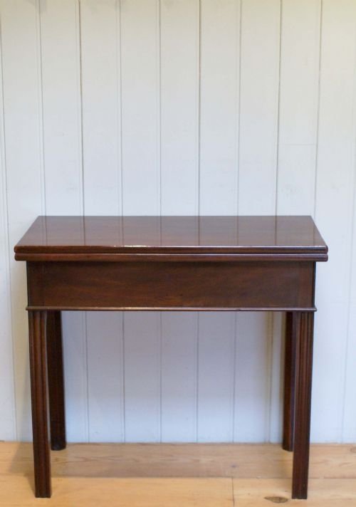 *Late 18th Century Tea Table